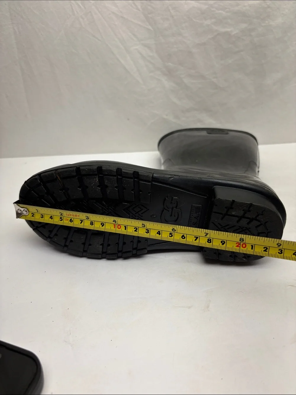 UGG Black Rain Boots for big girl SZ 4